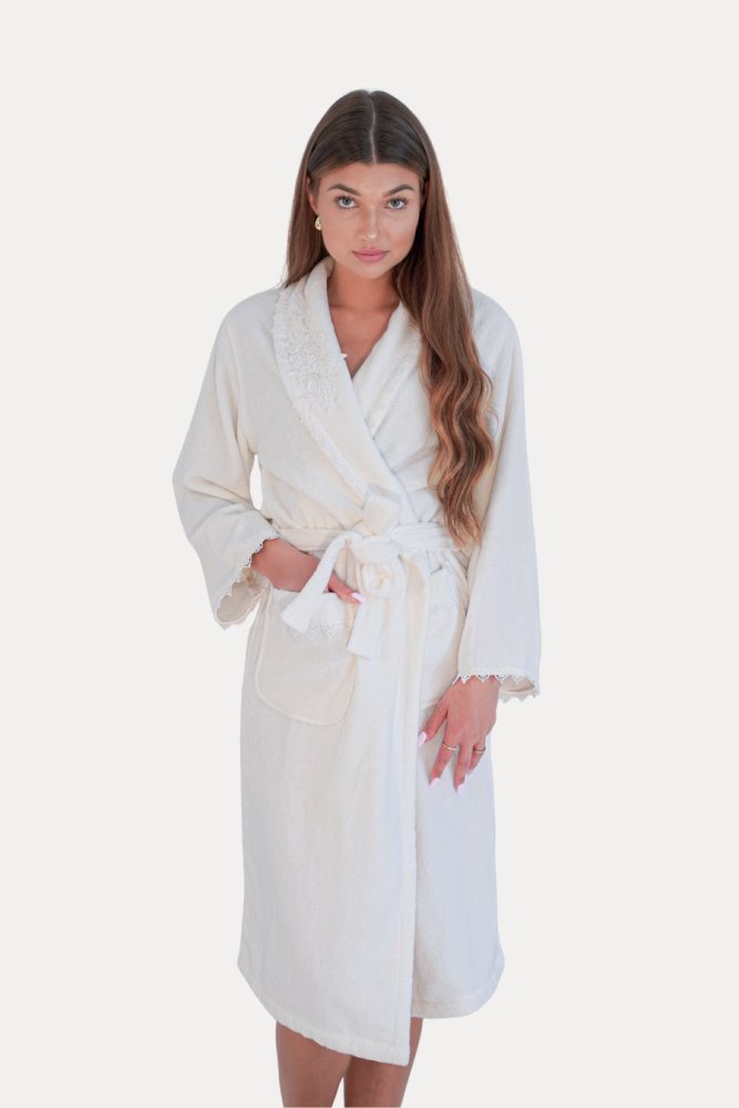Halat elegant pentru femei PERLA, in cutie cadou M Alb / White