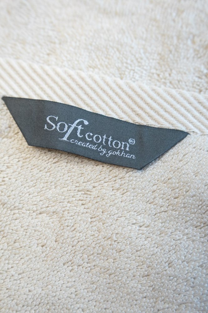 Soft Cotton Darčekové balenie županu, uteráku a osušky MAYA
