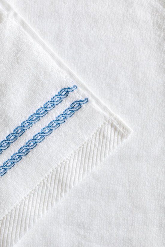 Majhna brisača CHAINE 30 x 50 cm