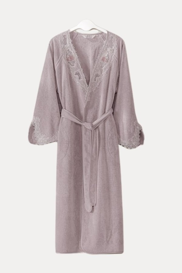 Elegancki szlafrok DESTAN z koronką