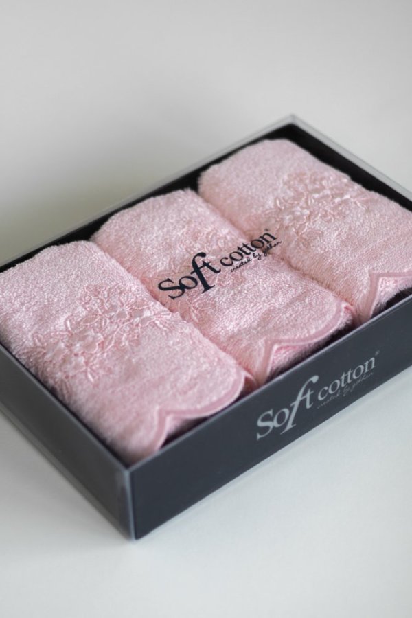 Väikeste rätikute kinkekomplekt SILVIA, 3 tk.