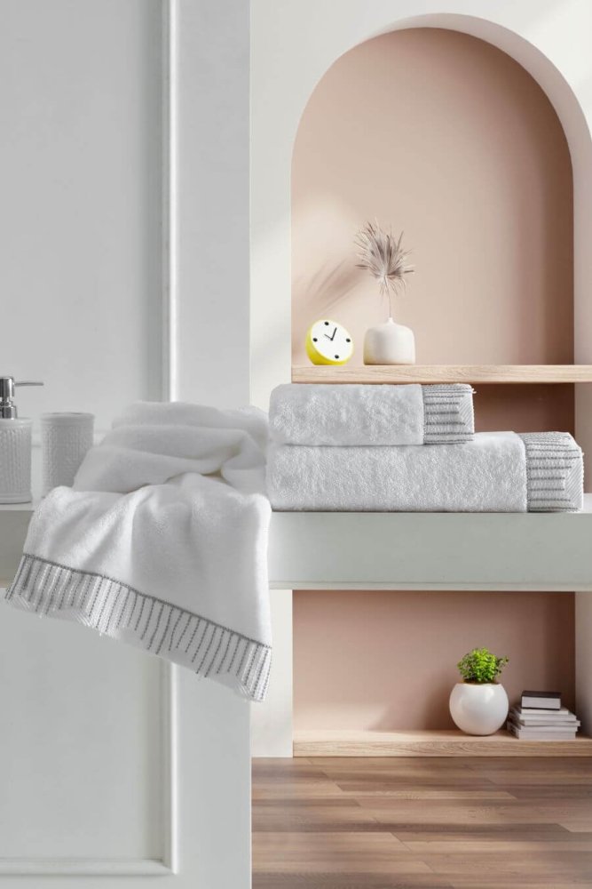 Prosop de baie NOVA cu dantela 85x150 cm