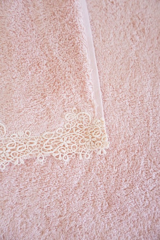 Badetuch DESTAN mit Spitze 85x150 cm - Farbe: Violett-Lila