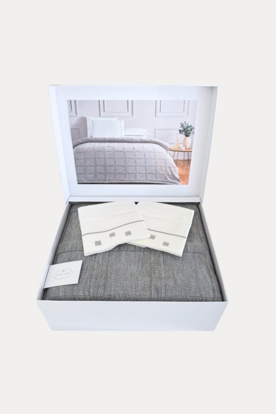 Vilnas gultas pārklājs NEVA dāvanas iepakojumā ar spilveniem