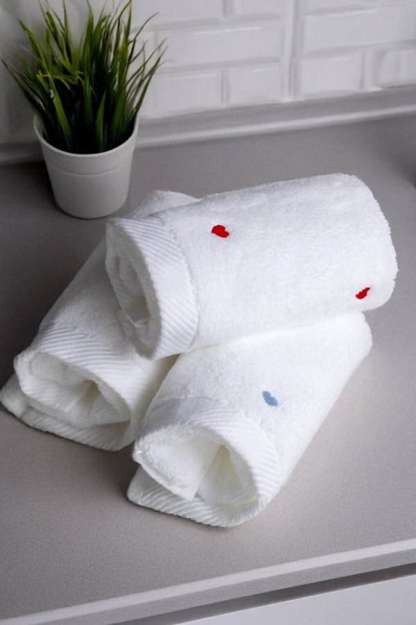 Kleines Handtuch MICRO LOVE 30x50 cm