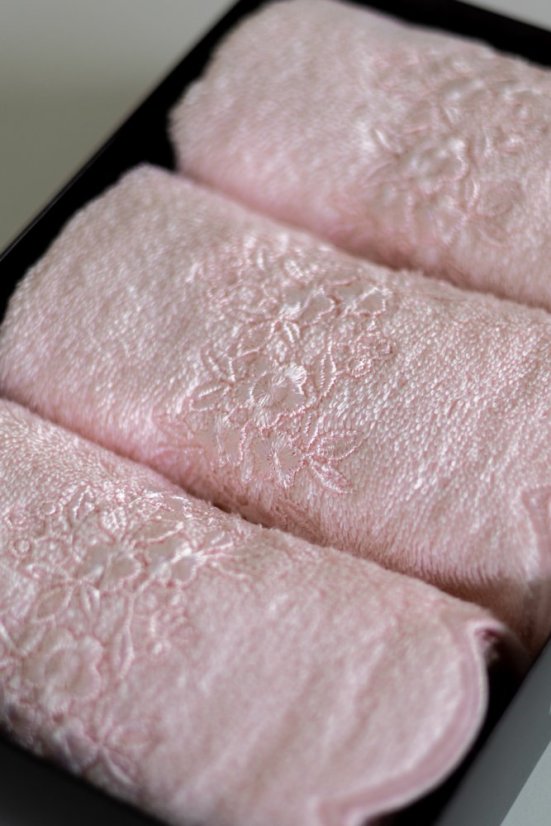 Dárková sada malých ručníků SILVIA, 3 ks