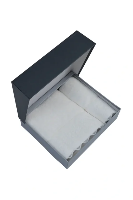 Set cadou prosop și prosop de corp FREYA, 2 buc - Culoare: Alb crem / Ecru