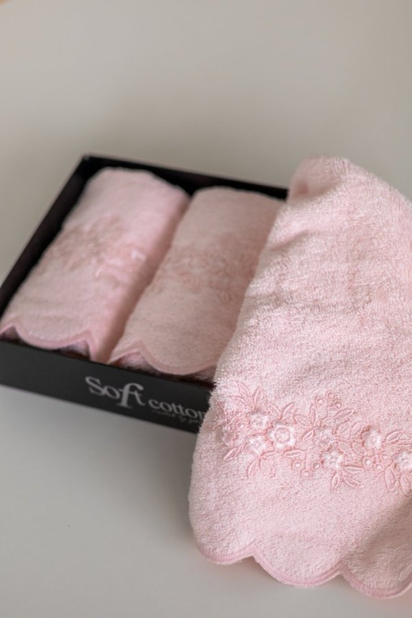 Väikeste rätikute kinkekomplekt SILVIA, 3 tk.