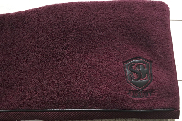 Dāvanu komplekts ar dvieļiem un vannas dvieli LUXURY, 3 gab.