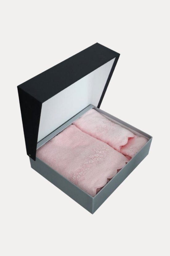 Dárkové balení ručníků a osušky SILVIA, 3 ks