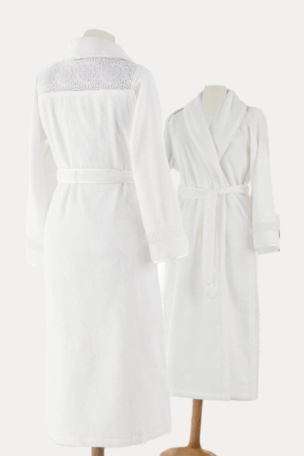 Eleganter Damenbademantel QUEEN in einer Geschenkverpackung