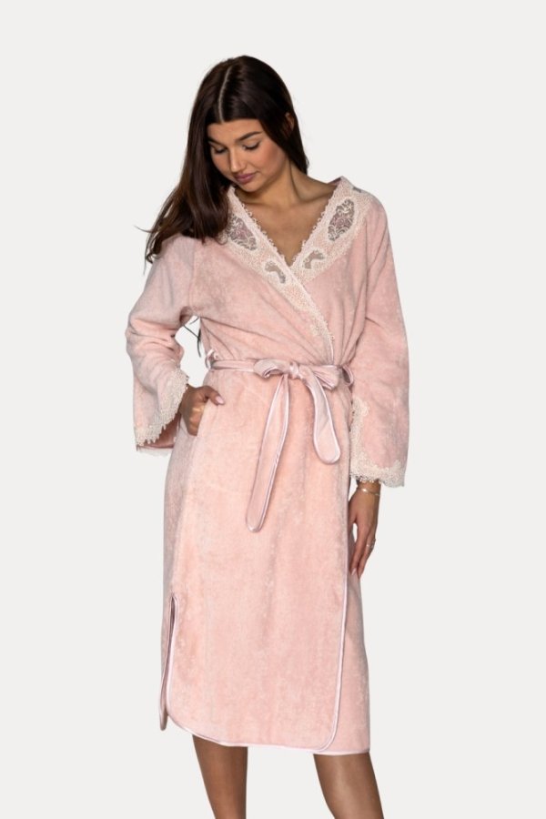 Elegancki szlafrok DESTAN z koronką