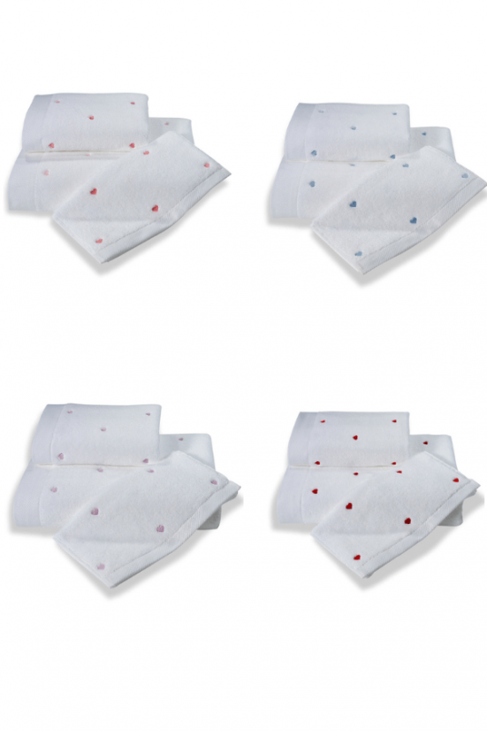 Kleines Handtuch MICRO LOVE 30x50 cm - Farbe: Weiß-Herzen in Lila / White-lila hearts