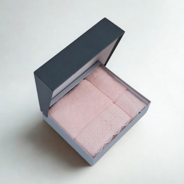 Luxustextilien als Geschenk der Liebe: Inspiration für die Hochzeitssaison