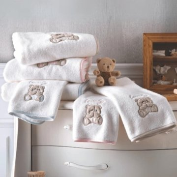 Laste käterätikud ja vannirätikud: Mida jälgida valikul