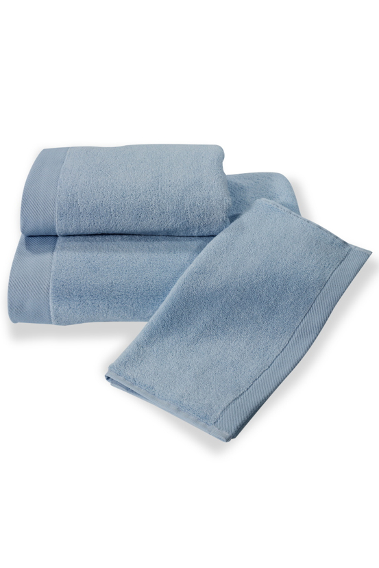 Soft Cotton Uterák MICRO COTTON 50x100 cm. Froté uteráky MICRO COTTON 50x100 cm z mikrovlákna sú veľmi jemné, savé a rýchloschnúce, vyrobené zo 100% česanej bavlny. Svetlo modrá