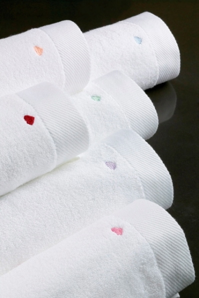 Soft Cotton Malý ručník MICRO LOVE 32x50 cm Bílá / červené srdíčka 