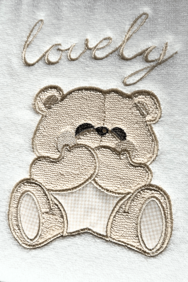 Set cadou pentru copii, prosop și prosop de corp LOVELY, 2 buc Alb